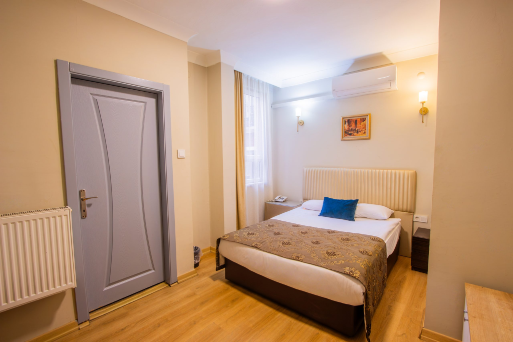 Ulus Ucuz Otel Taç Hotel Oda Görseli