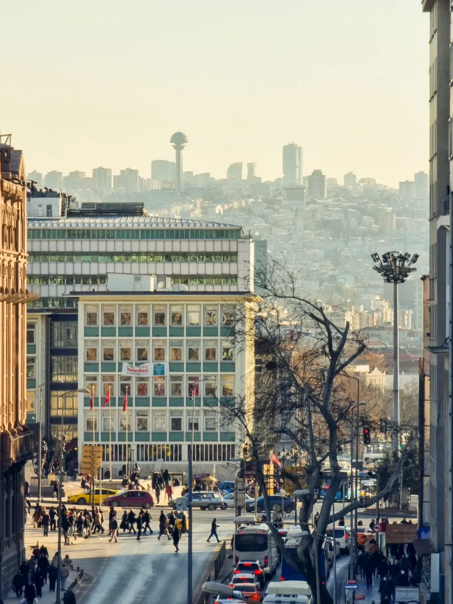 Taç Hotel odasından Ankara manzarası