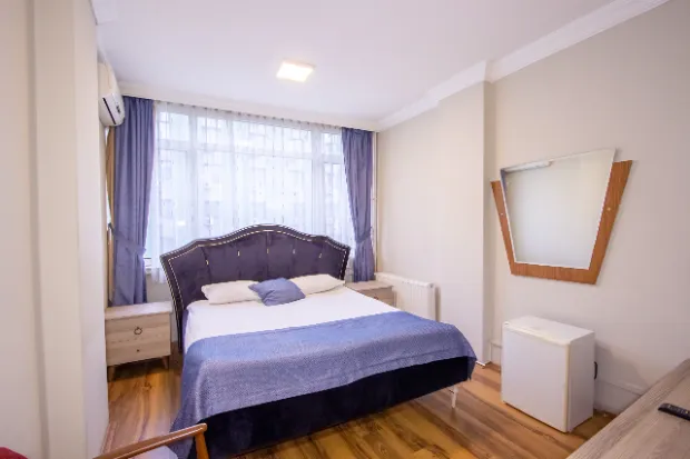 Standart Oda Geniş Yatak &mdash; farklı açı